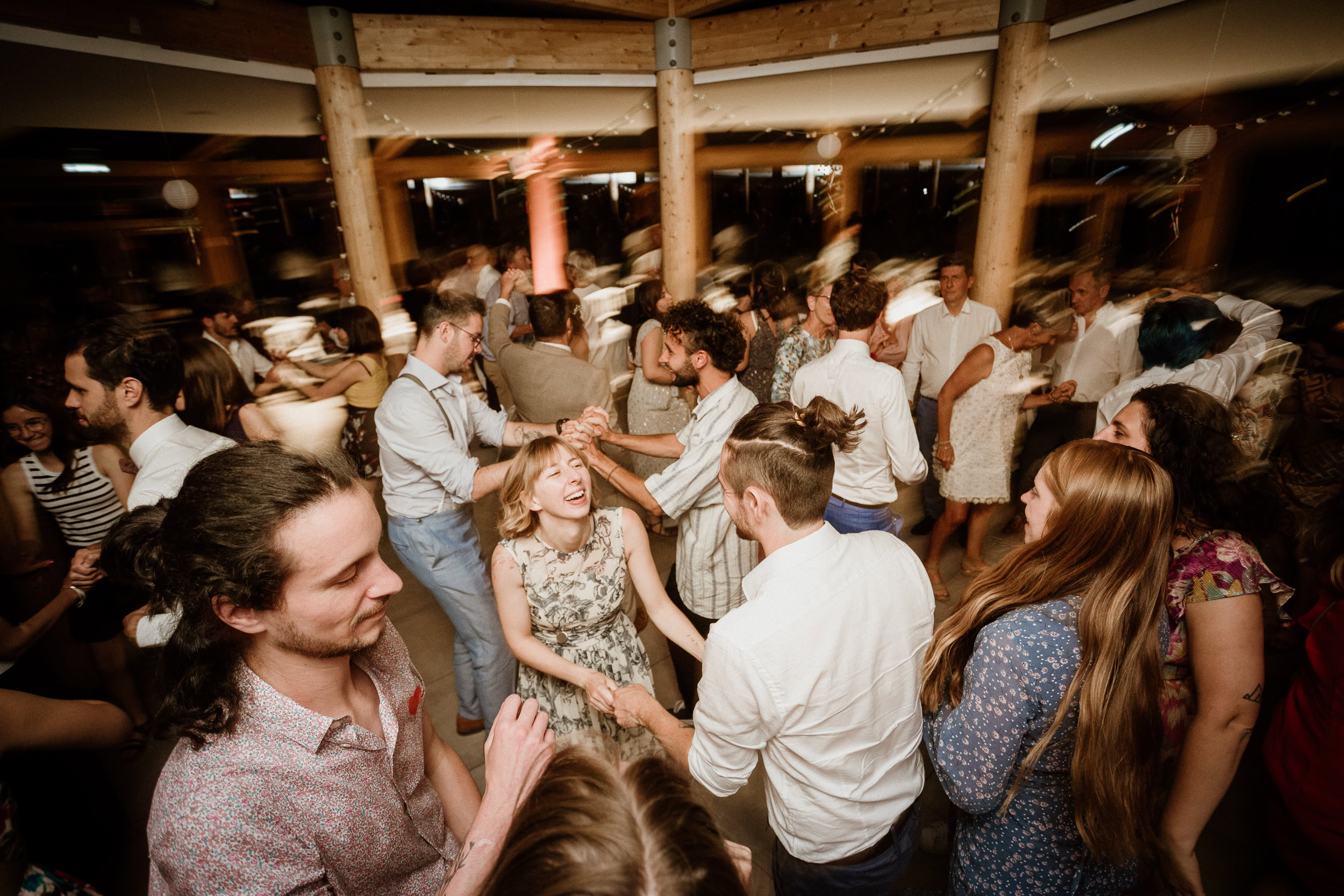 Lille wedding photographer: a wedding at Château de Morbecque