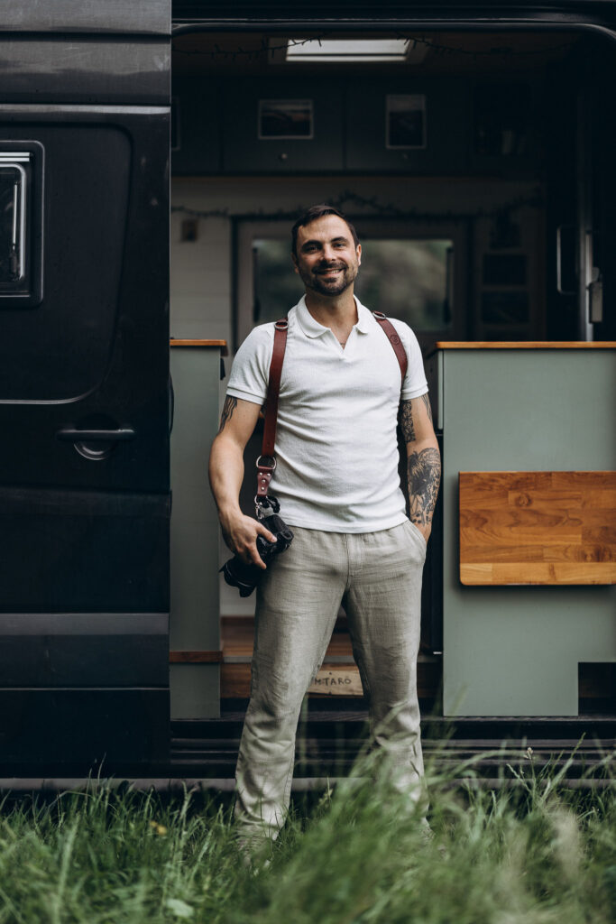 Maxime Decarsin, photographe nomade, en reperage avant un elopement